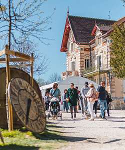 Foire Internationale Antiquités et Brocante - DE