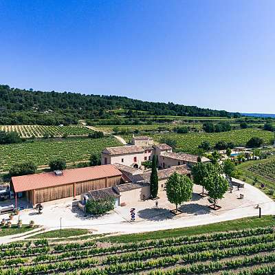 Dîner de gala caritatif et vente aux enchères au Domaine des Peyre - DE