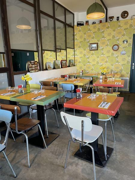 Melierte Restaurantdekoration 