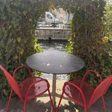 Café Fleurs