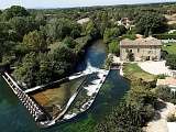 Vue de l'aqueduc de Fontaine de vaucluse